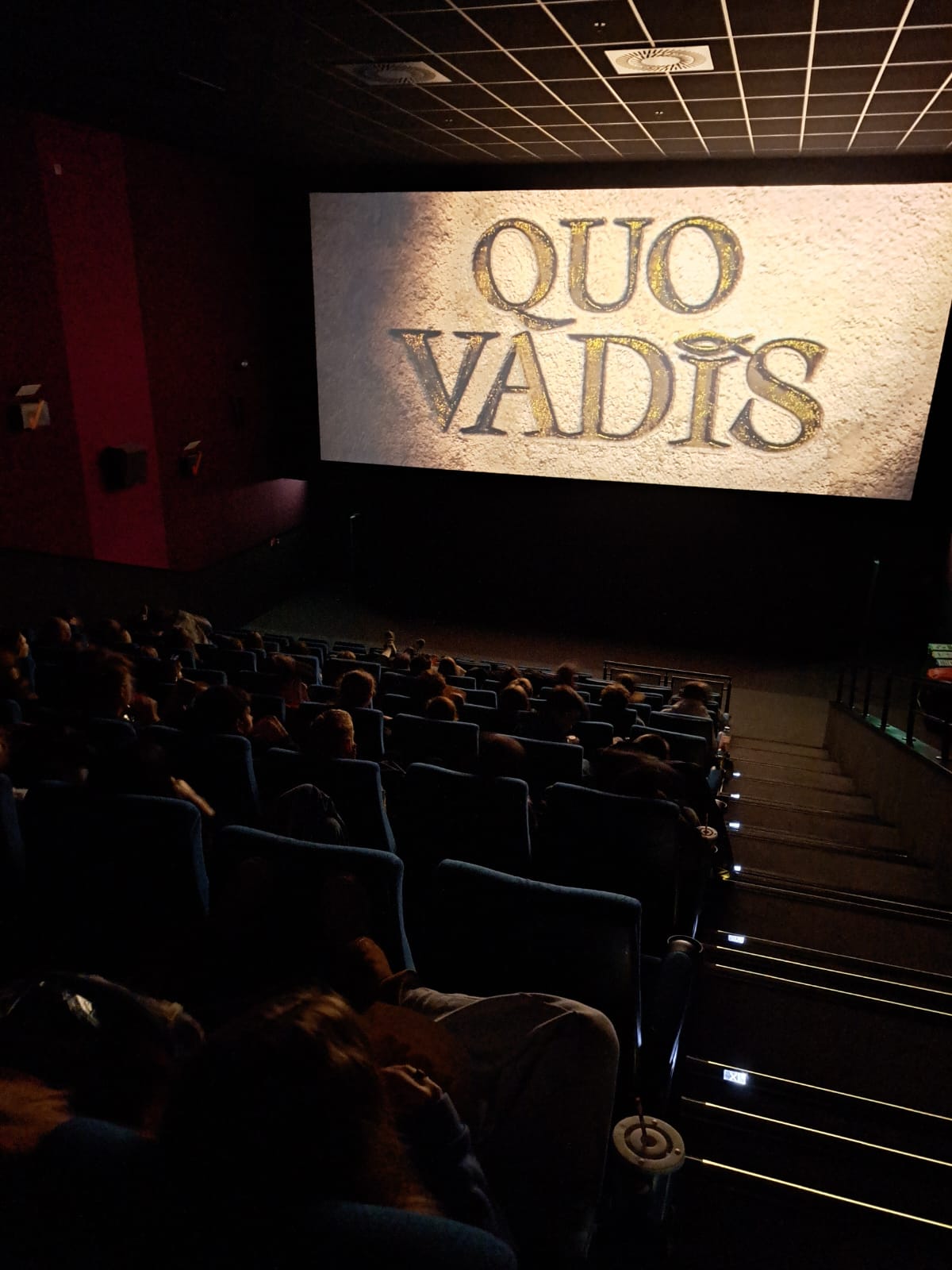 Klasy 7 i 8 na seansie filmu animowanego „Quo Vadis”